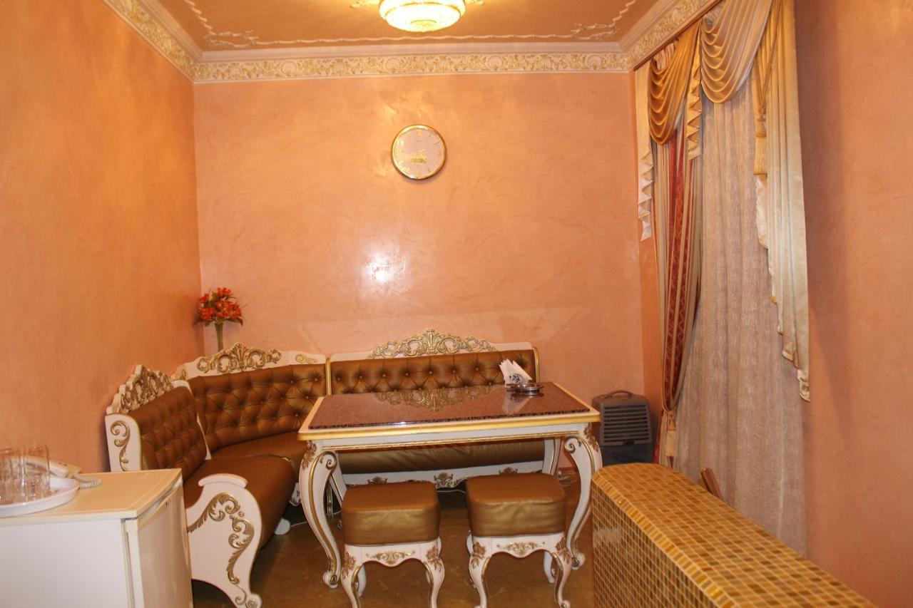 Ceasar Nikolayev Exterior foto
